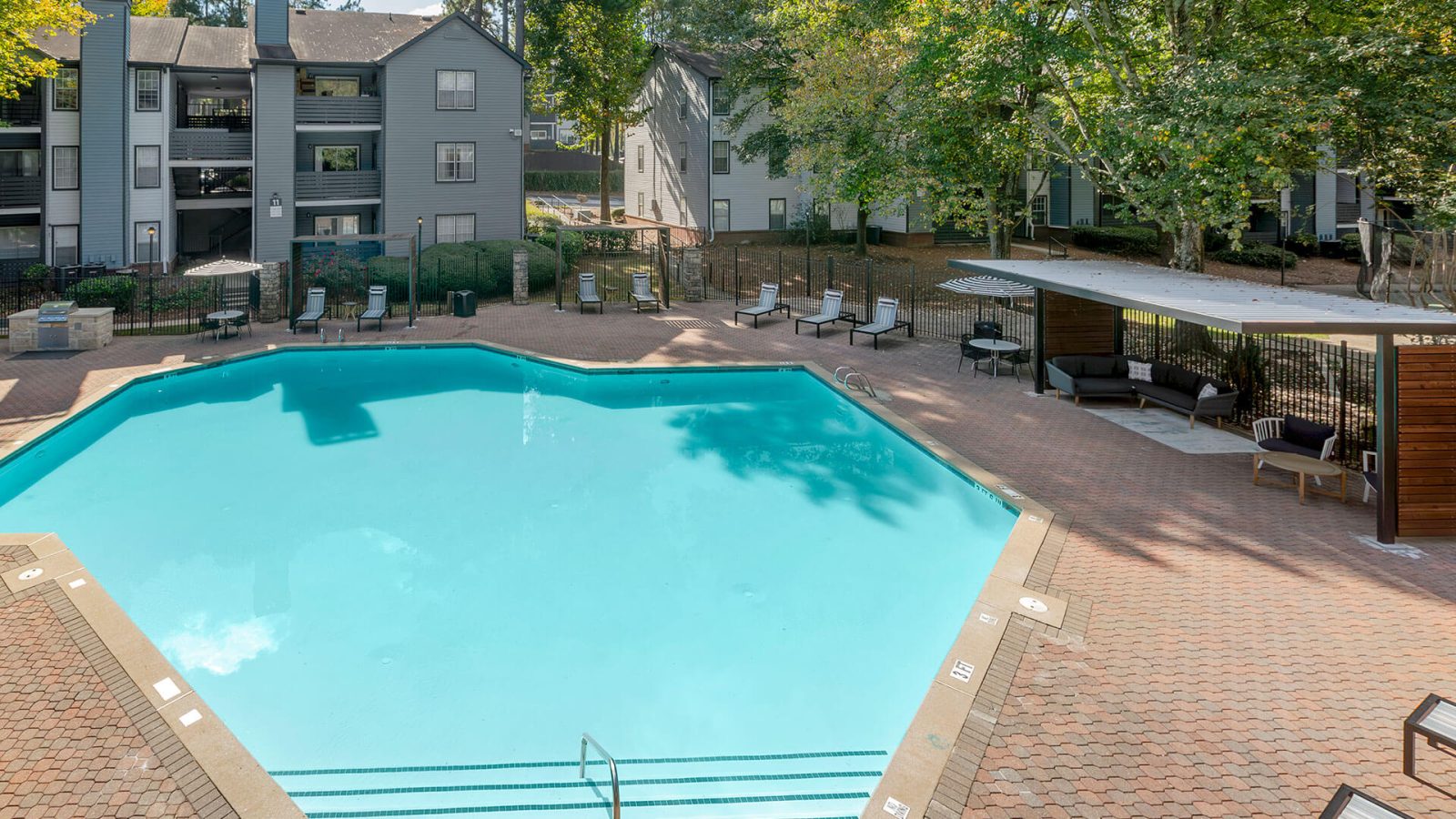 the pool at The Jaxon